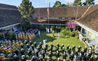 SMK Wiyasa Magelang Gelar Upacara Bendera Memperingati Hari Pendidikan Nasional 2026